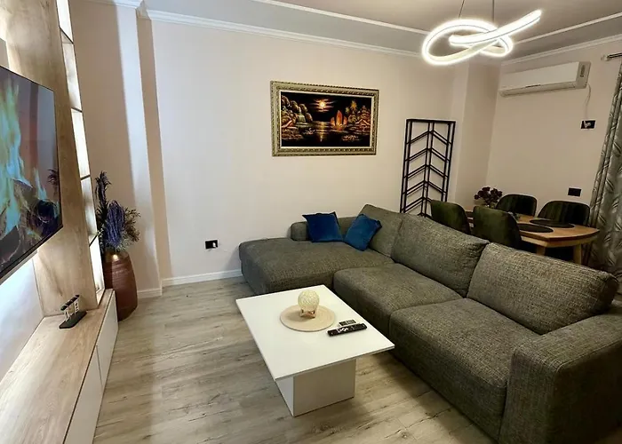 Teds Luxury 3 تيرانا